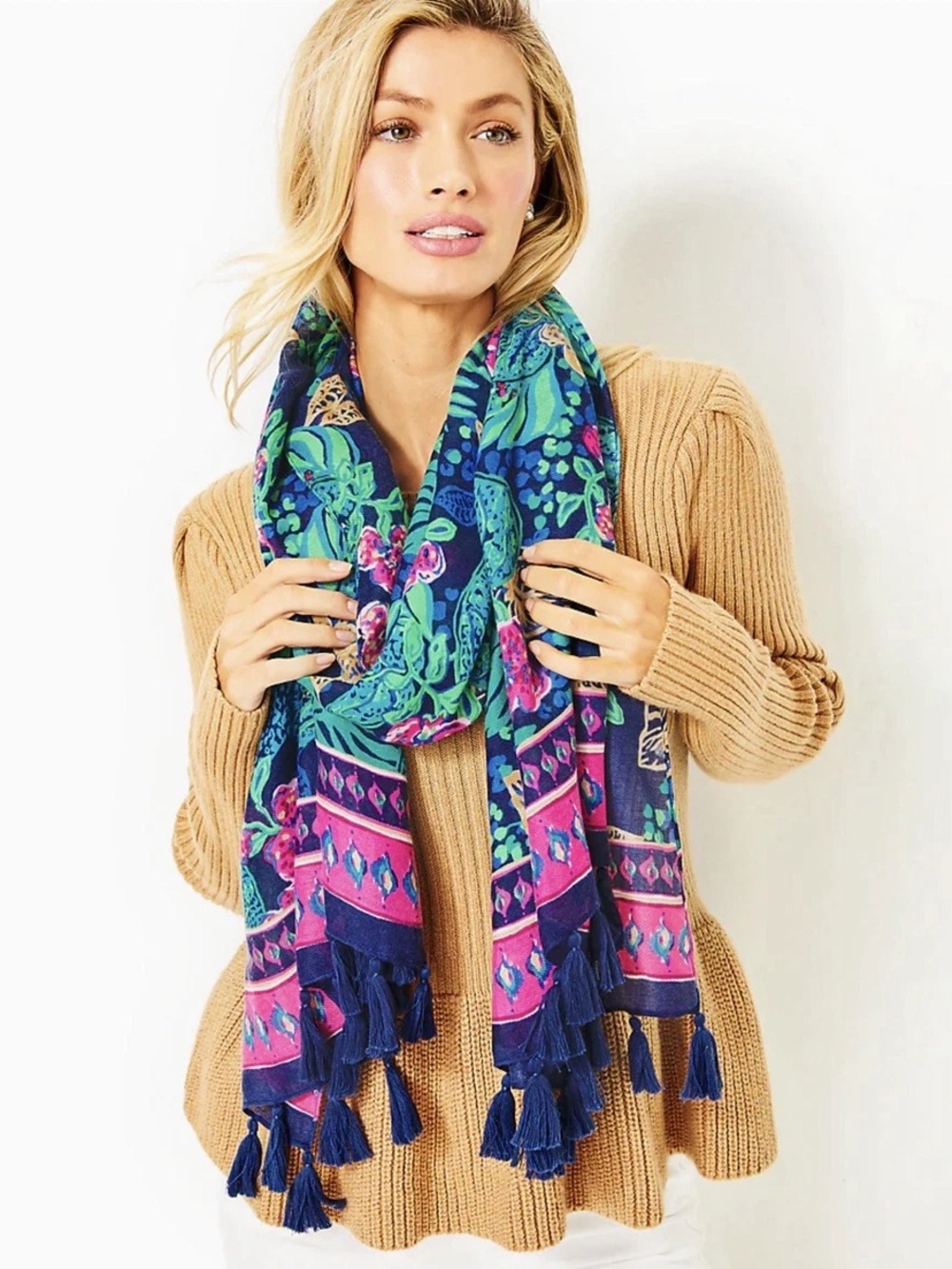 NWOT Rare Lilly Pulitzer Resort Scarf in Life Of The Party